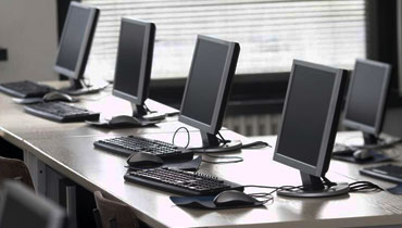 قسم تطوير برمجيات.. بنات